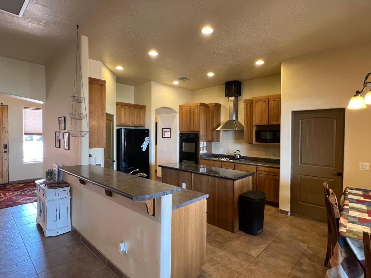Spacious Home Page Exterior foto
